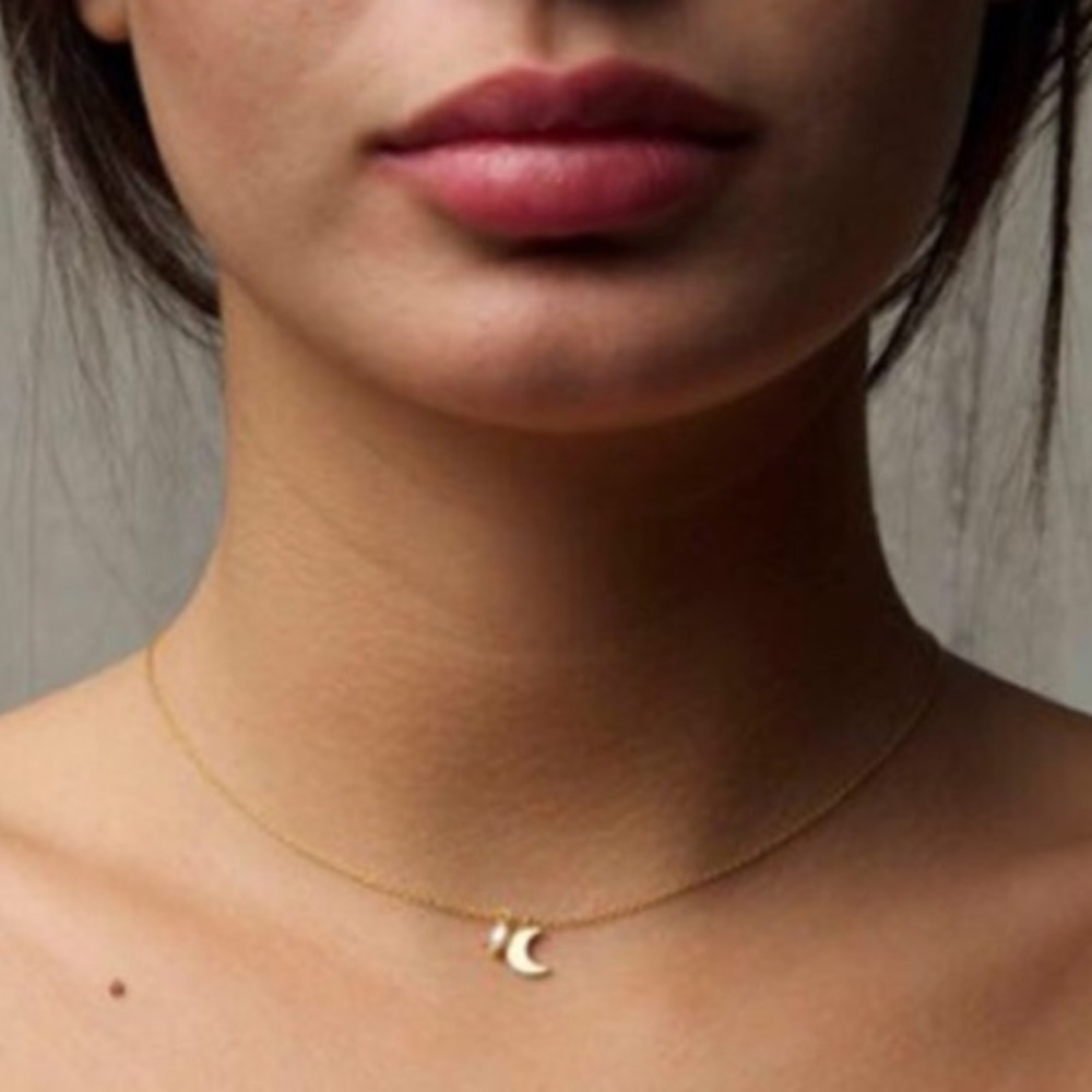 Pearly Moon Necklace 🌙